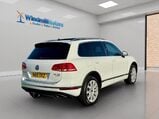Volkswagen Touareg 3.0 TDI V6 BlueMotion Tech R-Line Tiptronic 4WD Euro 6 (s/s) 5dr 11