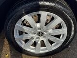 Volkswagen Touareg 3.0 TDI V6 BlueMotion Tech R-Line Tiptronic 4WD Euro 6 (s/s) 5dr 63