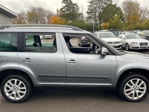 Skoda Yeti 2.0 TDI Elegance DSG 4WD Euro 5 5dr 3