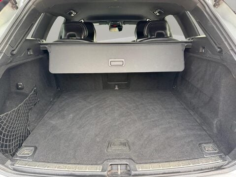 Volvo XC60 2.0 D4 R-Design Auto AWD Euro 6 (s/s) 5dr 56