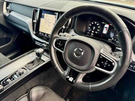 Volvo XC60 2.0 D4 R-Design Auto AWD Euro 6 (s/s) 5dr