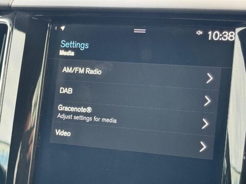 Volvo XC60 2.0 D4 R-Design Auto AWD Euro 6 (s/s) 5dr 23