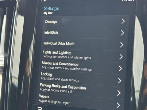 Volvo XC60 2.0 D4 R-Design Auto AWD Euro 6 (s/s) 5dr 27