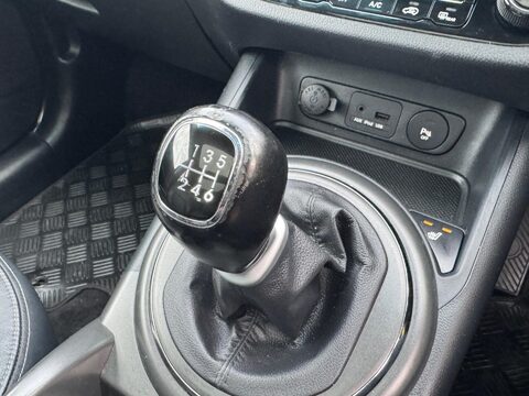 Kia Sportage 1.7 CRDi EcoDynamics 3 2WD Euro 5 (s/s) 5dr 27