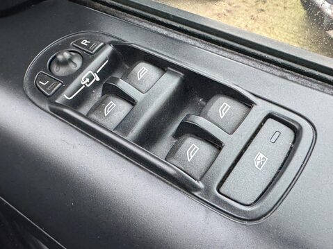 Land Rover Freelander 2 2.2 SD4 HSE CommandShift 4WD Euro 5 5dr 38