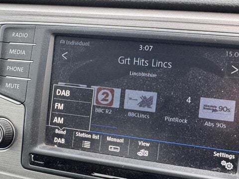 Volkswagen Golf SV 1.4 TSI BlueMotion Tech SE Euro 6 (s/s) 5dr 12