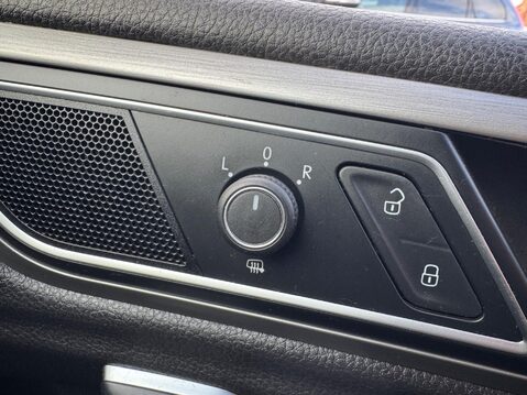 Volkswagen Golf SV 1.4 TSI BlueMotion Tech SE Euro 6 (s/s) 5dr 28