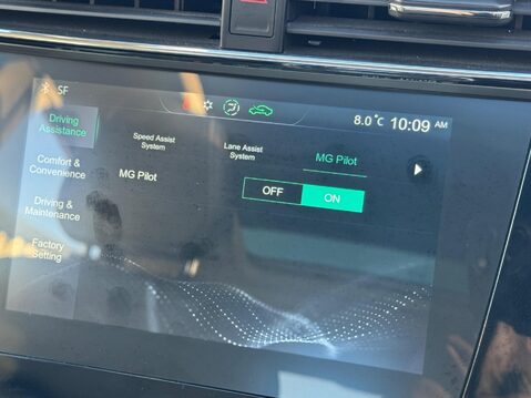 MG ZS 44.5kWh Exclusive Auto 5dr 25