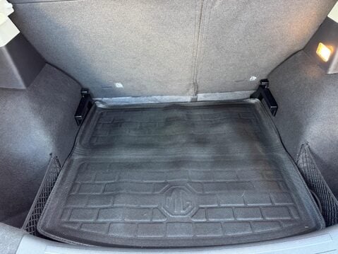 MG ZS 44.5kWh Exclusive Auto 5dr 51