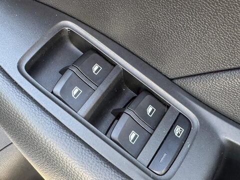 MG ZS 44.5kWh Exclusive Auto 5dr 33