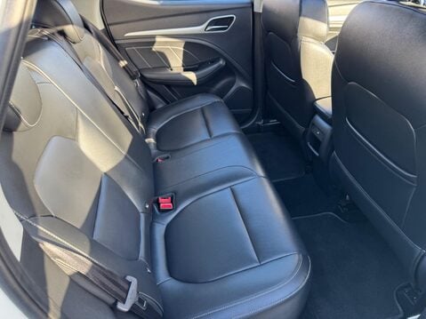 MG ZS 44.5kWh Exclusive Auto 5dr 49