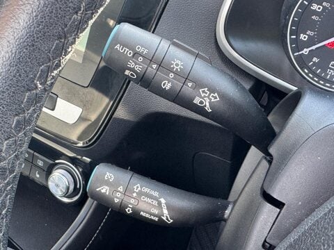 MG ZS 44.5kWh Exclusive Auto 5dr 28