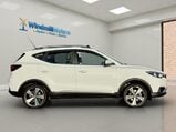 MG ZS 44.5kWh Exclusive Auto 5dr 4