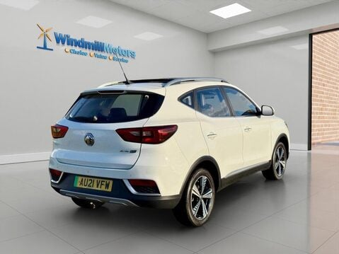 MG ZS 44.5kWh Exclusive Auto 5dr 11