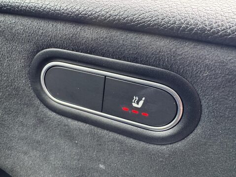 Mercedes-Benz A Class 2.0 A220 AMG Line (Premium) 7G-DCT Euro 6 (s/s) 5dr 52