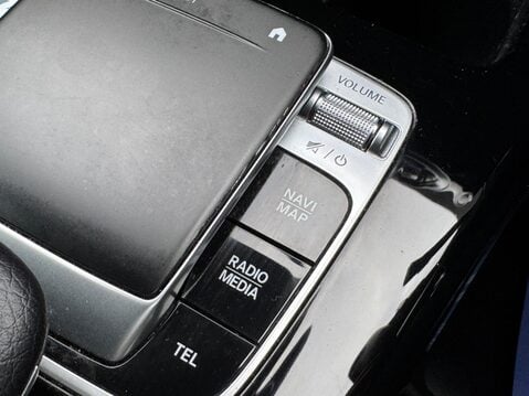 Mercedes-Benz A Class 2.0 A220 AMG Line (Premium) 7G-DCT Euro 6 (s/s) 5dr 57