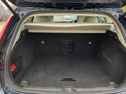 Volvo V60 2.0 D4 Inscription Plus Euro 6 (s/s) 5dr 10