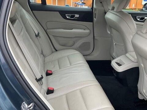 Volvo V60 2.0 D4 Inscription Plus Euro 6 (s/s) 5dr 9