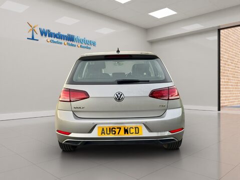 Volkswagen Golf 1.0 TSI BlueMotion Tech SE Nav Euro 6 (s/s) 5dr 9