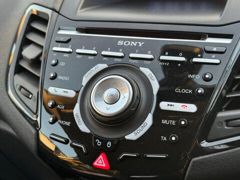 Ford Fiesta 1.0T EcoBoost Titanium X Euro 6 (s/s) 5dr 23