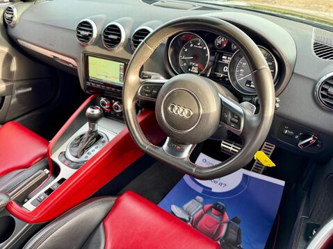 Audi TT 2.0 TFSI Black Edition Roadster S Tronic quattro Euro 5 2dr 43