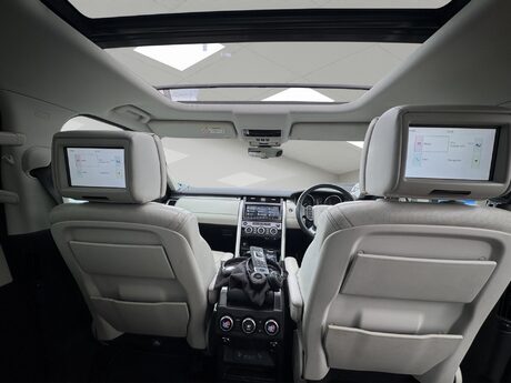 Land Rover Discovery 3.0 TD V6 First Edition Auto 4WD Euro 6 (s/s) 5dr