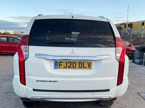 Mitsubishi Shogun Sport 2.4D 4 Auto 4WD Euro 6 5dr 9