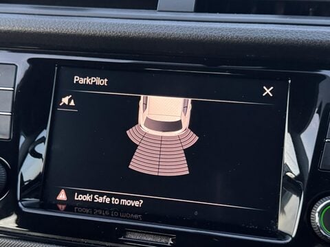 Skoda Fabia 1.0 Colour Edition Euro 6 (s/s) 5dr 10