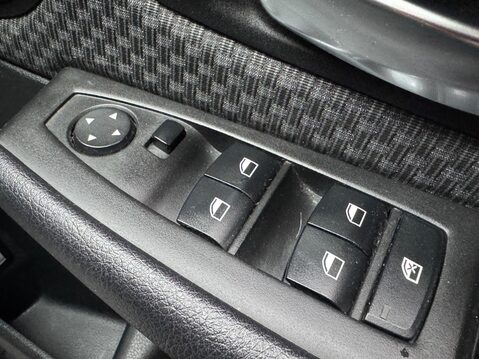 BMW 2 Series 1.5 218i SE Euro 6 (s/s) 5dr 39