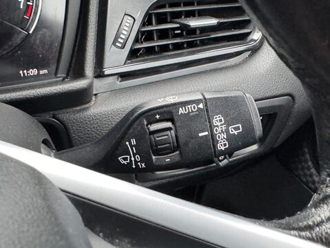 BMW 2 Series 1.5 218i SE Euro 6 (s/s) 5dr 35