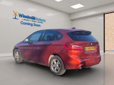 BMW 2 Series 1.5 218i SE Euro 6 (s/s) 5dr 3