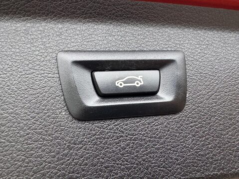 BMW 2 Series 1.5 218i SE Euro 6 (s/s) 5dr 38