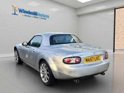 Mazda MX-5 2.0i Sport Roadster Euro 4 2dr 11