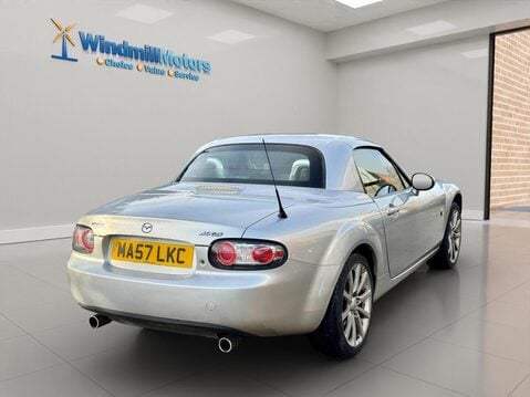 Mazda MX-5 2.0i Sport Roadster Euro 4 2dr 12