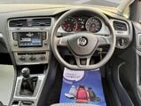 Volkswagen Golf 1.2 TSI BlueMotion Tech S Euro 5 (s/s) 5dr 2
