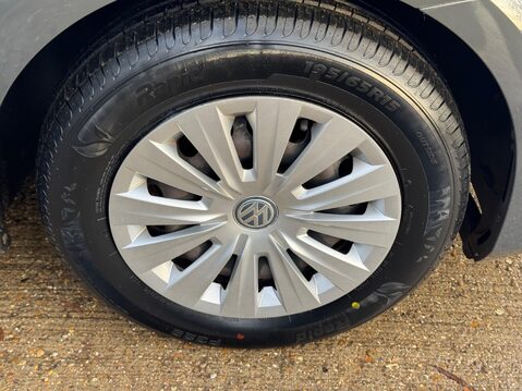 Volkswagen Golf 1.2 TSI BlueMotion Tech S Euro 5 (s/s) 5dr 38