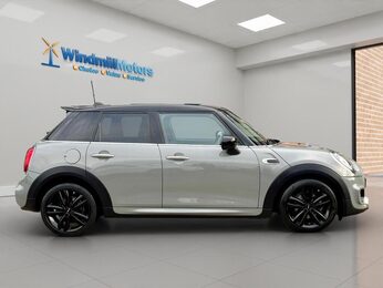 Mini Hatch 1.5 Cooper Sport Steptronic Euro 6 (s/s) 5dr
