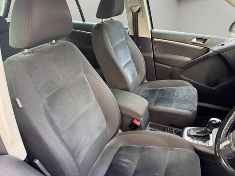 Volkswagen Tiguan 2.0 TDI BlueMotion Tech Match DSG 4WD Euro 6 (s/s) 5dr 12