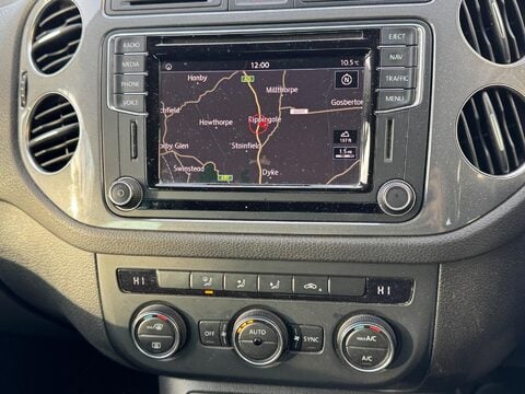 Volkswagen Tiguan 2.0 TDI BlueMotion Tech Match DSG 4WD Euro 6 (s/s) 5dr 13