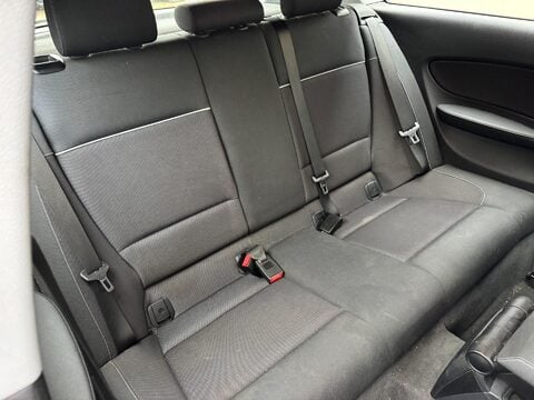 BMW 1 Series 2.0 118d Sport Euro 5 3dr 19