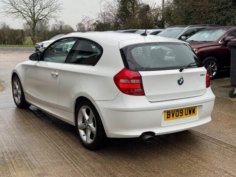 BMW 1 Series 2.0 118d Sport Euro 5 3dr 5