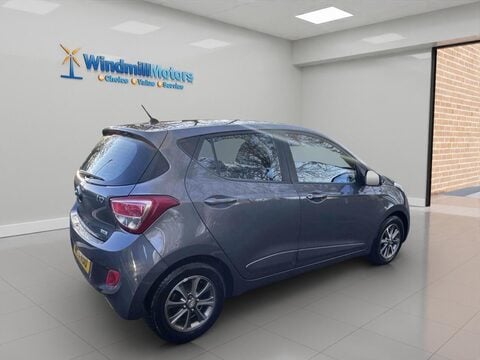 Hyundai i10 1.2 Premium Euro 5 5dr 6