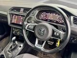 Volkswagen Tiguan 2.0 TDI R-Line DSG 4Motion Euro 6 (s/s) 5dr 2