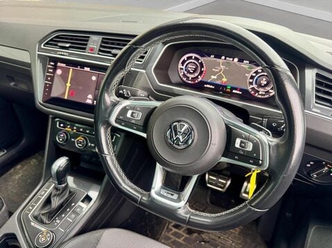 Volkswagen Tiguan 2.0 TDI R-Line DSG 4Motion Euro 6 (s/s) 5dr 2