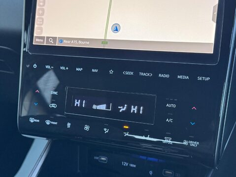 Hyundai TUCSON 1.6 h T-GDi Premium Auto Euro 6 (s/s) 5dr 33