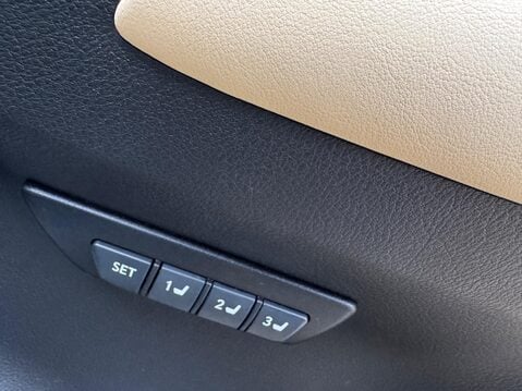 Lexus NX 2.5 300h Premier E-CVT 4WD Euro 6 (s/s) 5dr 44