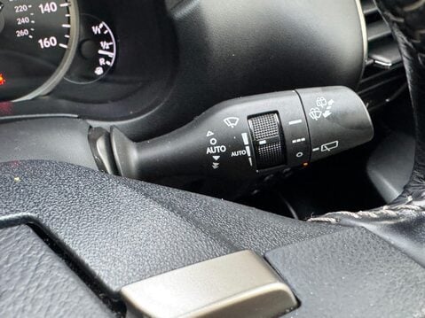 Lexus NX 2.5 300h Premier E-CVT 4WD Euro 6 (s/s) 5dr 39