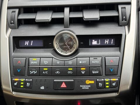 Lexus NX 2.5 300h Premier E-CVT 4WD Euro 6 (s/s) 5dr 25