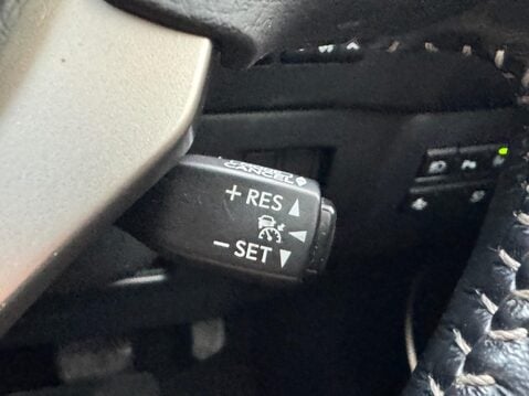 Lexus NX 2.5 300h Premier E-CVT 4WD Euro 6 (s/s) 5dr 37