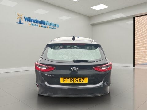 Kia Ceed 1.6 CRDi ECO 2 Euro 6 (s/s) 5dr 9